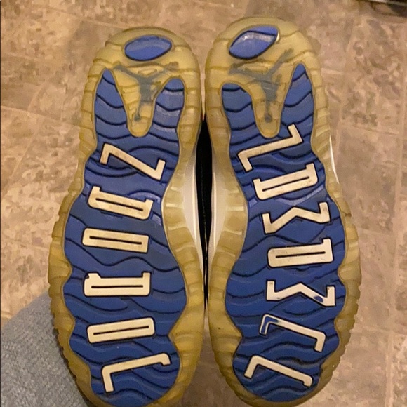 09 SPACEJAM 11’s - Picture 4 of 4